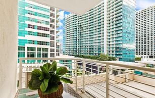 Modern 2-BD Condo in the Heart of Miami