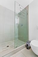 Modern 2-BD Condo in the Heart of Miami