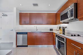 Modern 2-BD Condo in the Heart of Miami