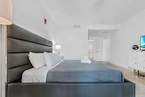 Modern 2-BD Condo in the Heart of Miami