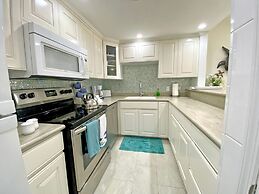 Galleon Villas by Hello Cayman Vacation