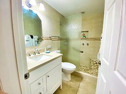 Galleon Villas by Hello Cayman Vacation