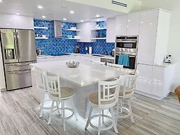 Galleon Villas by Hello Cayman Vacation