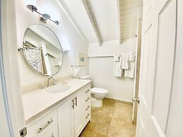 Galleon Villas by Hello Cayman Vacation