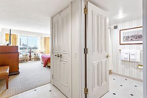 CozySuites at Showboat