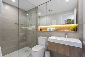 Broadbeach Casino Private Apartment GCLR