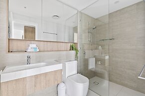 Broadbeach Casino Private Apartment GCLR