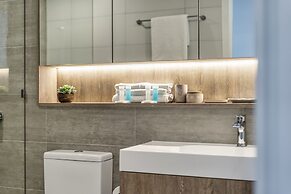 Broadbeach Casino Private Apartment GCLR