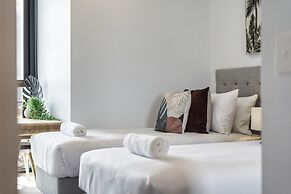 Broadbeach Casino Private Apartment GCLR