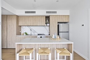 Broadbeach Casino Private Apartment GCLR