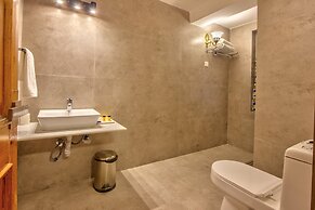 PARADISE - The Whitehouse Cafe