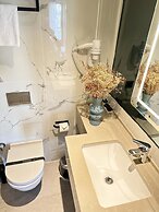 Edition Old City Hotel