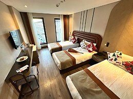 Edition Old City Hotel