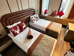 Edition Old City Hotel