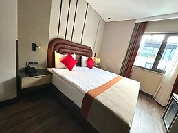 Edition Old City Hotel