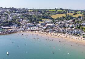 Pleasant View - Direct Beach Access Sea Views and Parking