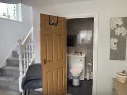 One Bedroom Apartment With En-suite & Patio