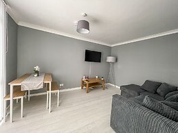 Cosy Modern AND Contemporary Home Close TO Centre
