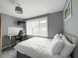 Cosy Modern AND Contemporary Home Close TO Centre