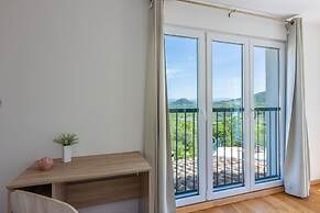 Villa Ana