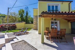 Villa Ana