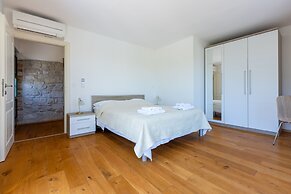 Villa Ana