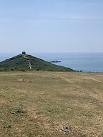 Tregantle Farm Eco Glampsite Super Safari Cabin