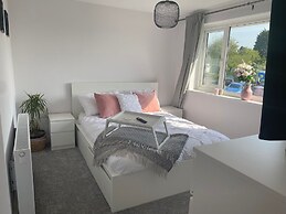 Beautiful 4-bed House