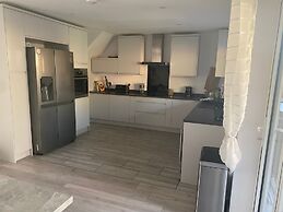 Beautiful 4-bed House