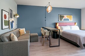 Atwell Suites Denver Airport Tower Road by IHG