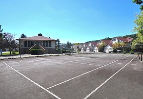 Ski Harbor 16 by Taylor Made Deep Creek