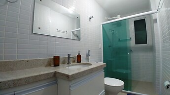 Areias do Mar ! 2 Quartos Familia, com Varanda A213