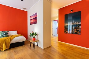 Character 4BR Home - Seaview - Skyline - Hot tub