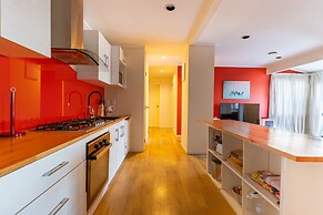 Character 4BR Home - Seaview - Skyline - Hot tub