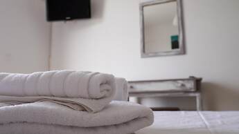 Pittas Studios Garden View