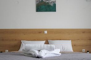 Pittas Studios Garden View