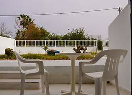 Pittas Studios Garden View