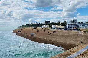 Threeways Retreat With Heated Swimming Pool