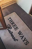 Threeways Retreat With Heated Swimming Pool