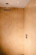 Threeways Retreat With Heated Swimming Pool