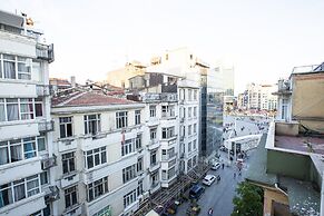 Taksim Leon's Hotel Cafe & Spa