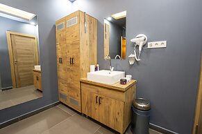 Taksim Leon's Hotel Cafe & Spa