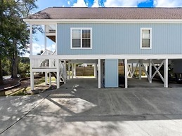 Bikinis / Martinis - The Perfect Spot For Fun Days In The Sun And Salt