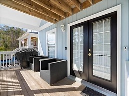 Bikinis / Martinis - The Perfect Spot For Fun Days In The Sun And Salt