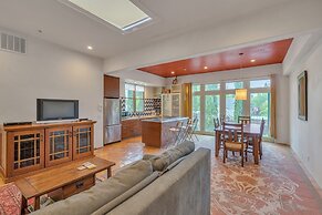 Cypress House & Studio, Walk To Healdsburg Plaza 3 Bedroom Home by Red