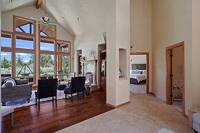 Family-Friendly Dara Oaks Home with Private Hot Tub and BBQ on the Dec