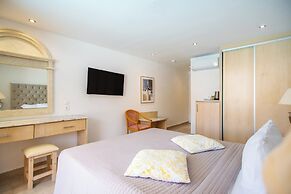 Cavomarina Beach-Adults Only