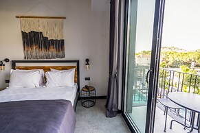 Primus Alacati Adult Only