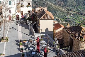 De Gulia Charme and Relax