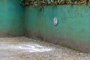 Luxury 2 Bed Room Lake View Apt Bowness Parking